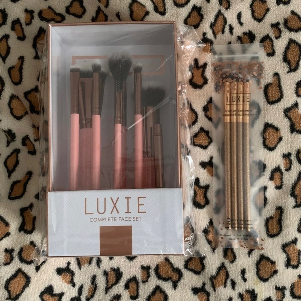 Luxie brush sets